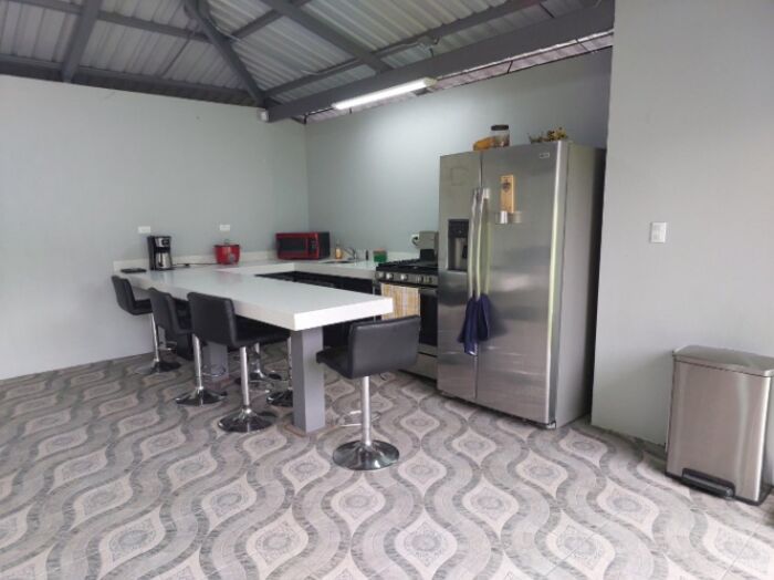 Venta de Finca + APTO,2 Ranchos y 2 Bodegas en San Rafael, Heredia. RAH 26-434 in Concepción, San Rafael, Heredia — ₡ 178 500 000