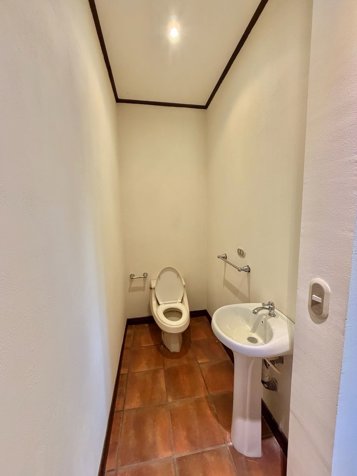 Casa en Venta - Los Reyes, La Guacima. en Guácima, Alajuela — $495,000 - Foto 3 de 27