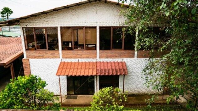 Venta de Casa + 2 APTOS en Mora-Colón, San José. in Colón, Mora, San José — $695,000