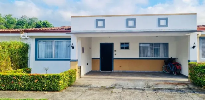 HOUSE FOR RENT – RESIDENCIAL MÁLAGA, BEJUCO in Parrita, Puntarenas — $1,500 - Photo 2 of 24