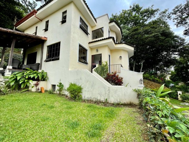 Se vende casa en condominio en Brasil de Mora en Brasil, Santa Ana, San José — $350,000