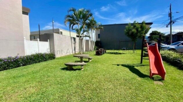 Venta de Apartamento en San Francisco de Heredia. en San Francisco, Heredia — ₡ 64 000 000