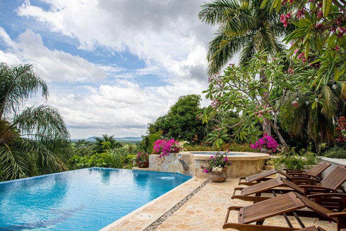 "Villa con Piscina, Árboles Frutales y Entorno Campestre Único" in San Rafael, Esparza, Puntarenas — $1,100,000 - Photo 3 of 29
