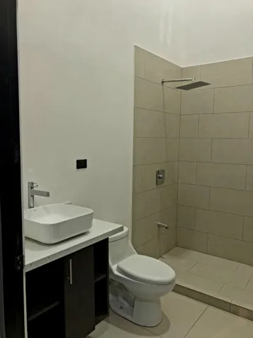 Moderna Casa en Condominio - San Ramón en San Ramón, Alajuela — ₡ 132 600 000 - Foto 3 de 6
