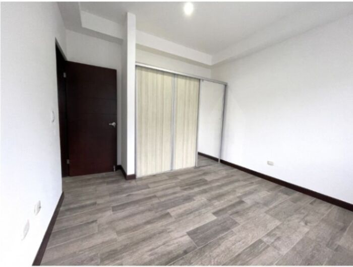 VENDO CASA MODERNA EN POZOS-SANTA ANA. in Pozos, Santa Ana, San José — $340,000