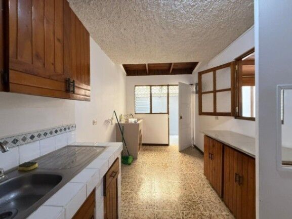 MLS-26-563 KQ VENTA CASA GRANADILLA CURRIDABAT CONTACTENOS AL # 88987222 en Granadilla, Curridabat, San José — ₡ 65 000 000
