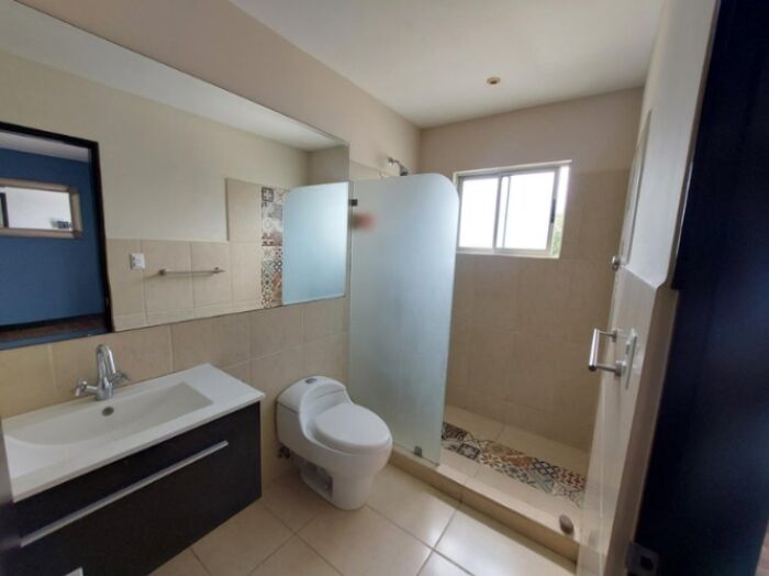 Venta de apartamento en condominio, La Guácima. RAH 25-860 en Guácima, Alajuela — $160,000