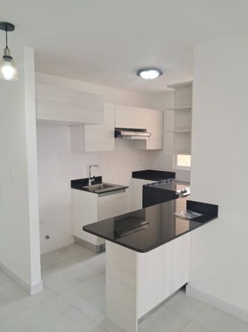 Alquiler de Apartamento en Condominio Monte Alto-Curridabat. en Curridabat, San José — $1,100