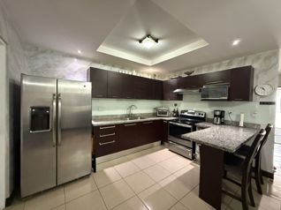 Venta de Casa en Condominio en San Rafael, Escazú, San José — $345,000 - Foto 2 de 14