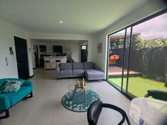 Casa en Venta en Condominio Vistas del Cafetal- Moravia en La Trinidad, Moravia, San José — ₡ 107 000 000 - Foto 3 de 32