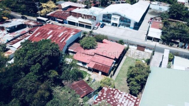 VENTA DE PROPIEDAD CON USO DE SUELO MIXTO EN BARVA, SAN PABLO HEREDIA. en San Pablo, Barva, Heredia — $706,200