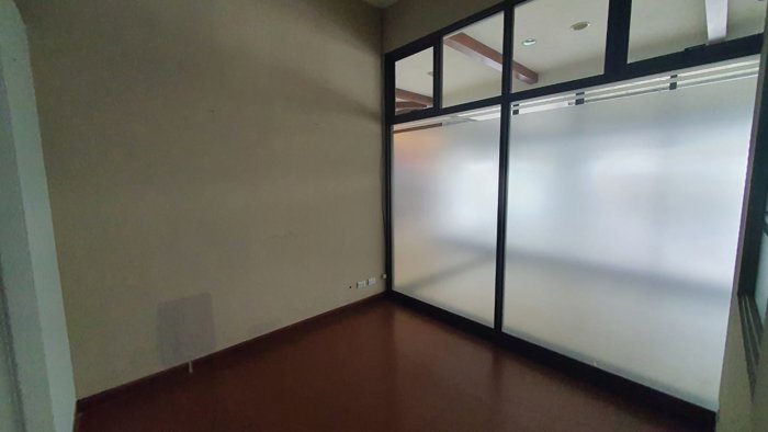 ALQUILER DE LOCAL, SAN JOSÉ, PLAZA ROHRMOSER en Pavas, San José — $1,700