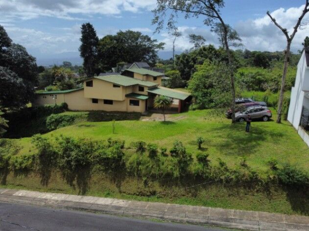 Venta de Lote en Montes de Oca, San José. RAH 26-279 in San Rafael, Montes De Oca, San José — $160,000