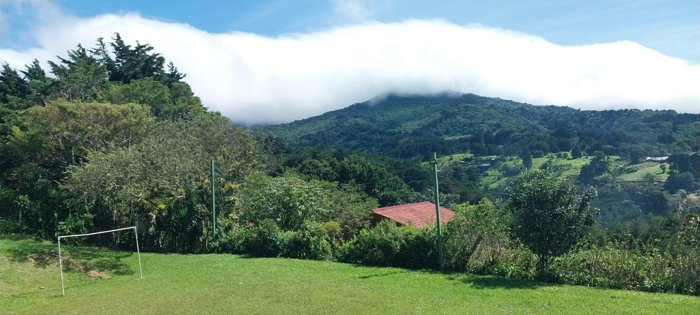 Propiedad tipo quinta, Concepcion de San Rafael de Heredia 8,227 mtrs2 en Concepción, San Rafael, Heredia — ₡ 350 000 000