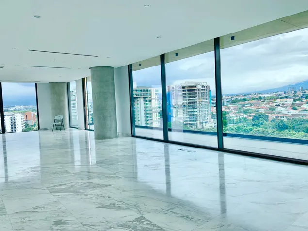 Lujoso apartamento en Avenida Escazu in Escazú, San José — $2,700,000 - Photo 3 of 22