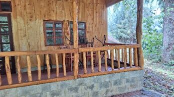 PROPIEDAD DE 2819m²,CON CABAÑA Y RIO IMPRESIONANTE EN PZ. en San Isidro De El General, Pérez Zeledón, San José — $80,000 - Foto 4 de 21