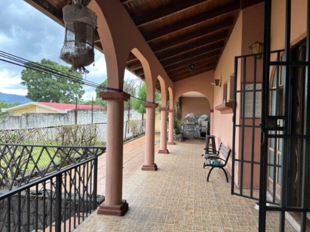 CASA EN VENTA EN ULLOA HEREDIA en Ulloa, Heredia — $320,000