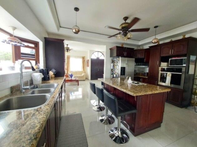 Se vende casa en Guacima Alajuela 24-919 en Guácima, Alajuela — $410,000