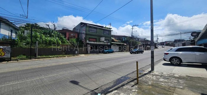 Venta de Propiedad Comercial con Alto Potencial en Guadalupe #27-241 GS in Guadalupe, Goicoechea, San José — $489,000
