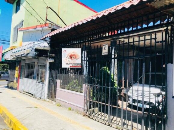 Se vende propiedad para remodelar en Heredia Centro 25-986 en Heredia — ₡ 150 000 000 - Foto 2 de 19