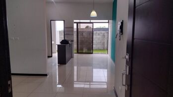 Se vende espaciosa casa en condominio de La Trinidad San José 26-352 en La Trinidad, Moravia, San José — $174,800 - Foto 4 de 22