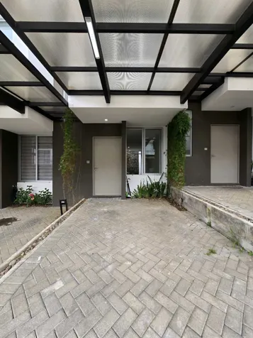 FOR SALE TOWNHOUSE HOME WITH VIEWS OF SANTA ANA in Santa Ana, San José — $145,000 - Photo 2 of 22