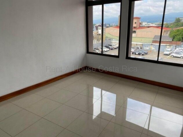 Venta de Edificio en Carmen-San José. RAH 26-2121 Oportunidad de Inversión-USO MIXTO en Carmen, San José — $470,000