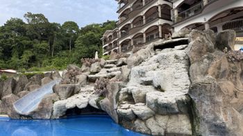 Venta de Apartamento con Vista al Mar en Altos de Leonamar