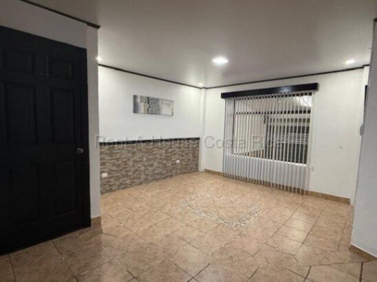 Alquiler de Casa en Curridabat 26-1861 in Granadilla, Curridabat, San José — $1,190
