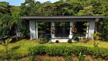 Casa Moderna en Venta en Alto San Juan, Pérez Zeledón | Piscina y 7.250 m² de Terreno in San Isidro De El General, Pérez Zeledón, San José — $380,000 - Photo 4 of 35