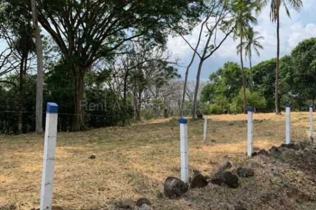 Venta de Lote en San Jerónimo de Esparza. RAH 27-133  en Puntarenas — $1,253,137