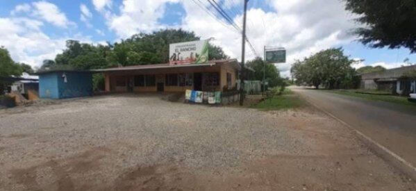 PROPIEDAD COMERCIAL Y HABITACIONAL EN CIUDAD CORTÉS, OSA, PUNTARENAS. in Puerto Cortés, Osa, Puntarenas — ₡ 40 000 000