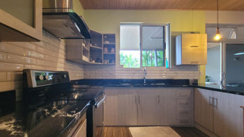 Modern Home With Large Garden – Sarchí, Alajuela en Sarchí Norte, Sarchí, Alajuela — $270,000 - Foto 5 de 18