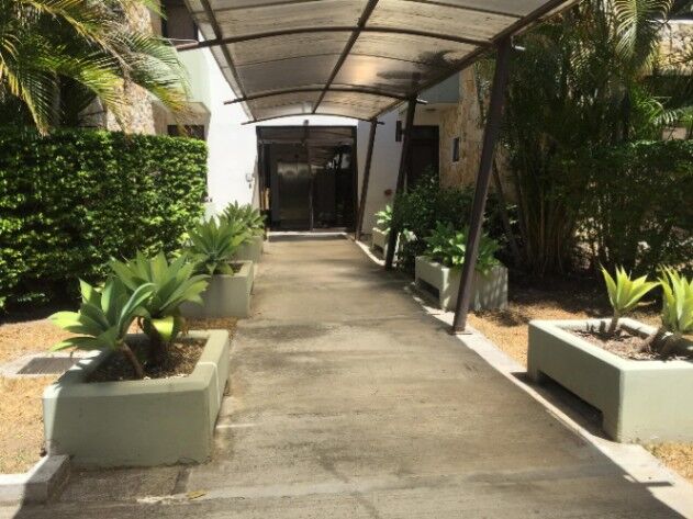 Apartamento en Alquiler  26-983 en Piedades, Santa Ana, San José — $1,200