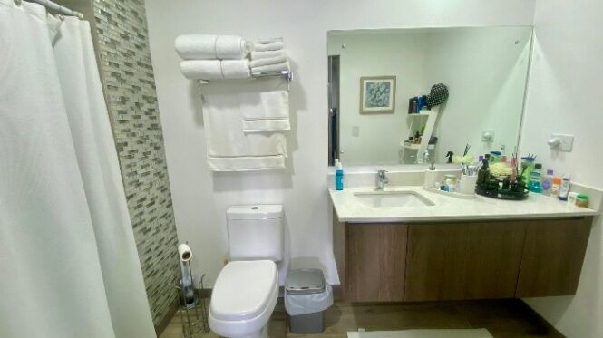 Alquiler de Apartamento en Escazú, San José. RAH 26-11 en Escazú, San José — $2,500
