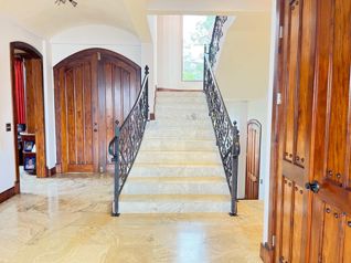 Venta de casa amoblada en El  Gregal in Sánchez, Curridabat, San José — $1,200,000 - Photo 5 of 31