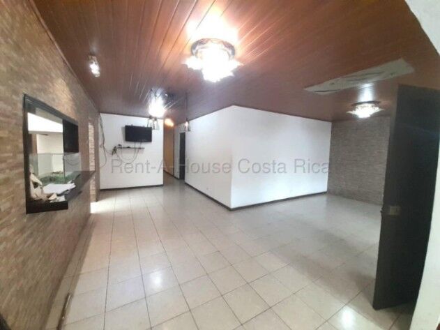 Venta de Casa en Goicoechea-Guadalupe. RAH 26-1694 en Guadalupe, Goicoechea, San José — ₡ 80 000 000
