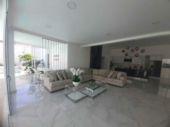 Venta de Casa en Escazú, San José. RAH 26-175 in Escazú, San José — $2,400,000 - Photo 5 of 20