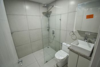 Apartamento con Línea Blanca de 1 Habitación en Barrio Escalante in Carmen, San José — $125,900 - Photo 5 of 9