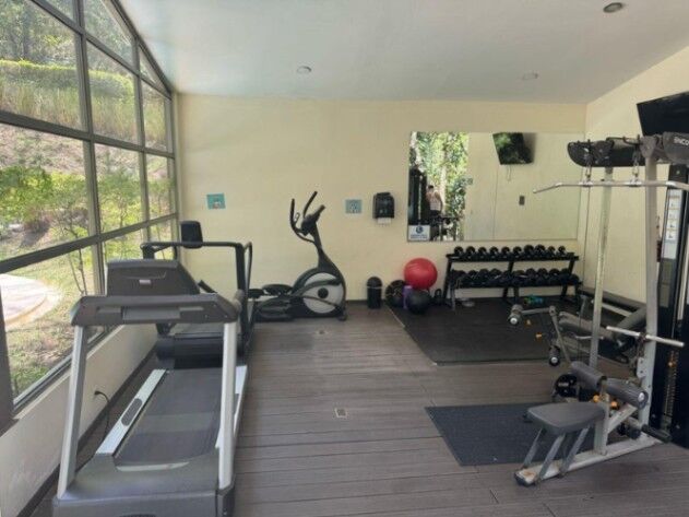 APARTAMENTO EN VENTA EN PIEDADES SANTA ANA, SAN JOSÈ en Santa Ana, San José — $185,000