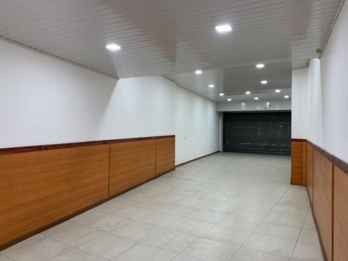 Alquiler de Amplio Local Comercial en San José / Mls. 26-1198 OFC JB in Catedral, San José — $4,000