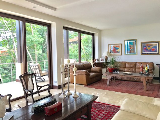 Casa de lujo en Hacienda Gregal Curridabat en Curridabat, San José — $1,200,000