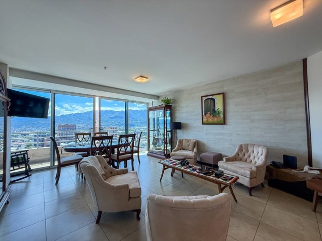 Venta apartamento Torres de Paseo Colón - Piso 21 in Hospital, San José — $270,000