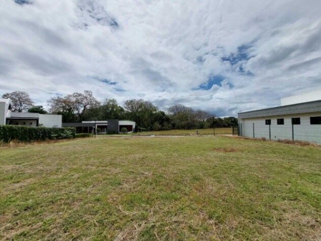 Se vende lote plano en el Coyol Alajuela 25-1492 in Alajuela — $215,000