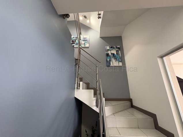 Casa moderna con Smart Home en Santo Domingo de Heredia in San Miguel, Santo Domingo, Heredia — $265,000