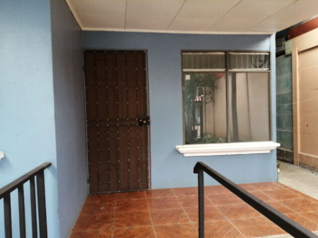 Dueño vende casa con excelente ubicación en San Antonio, Alajuela — ₡ 45 000 000