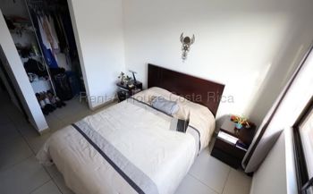 Alquiler de Apartamento en Lomas de Ayarco Sur-Curridabat. RAH 26-2179 en Sánchez, Curridabat, San José — $1,000 - Foto 4 de 15