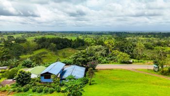 Casa con Vista 360 y clima fresco en zona Alta a 20min de La Fortuna en Monterrey, San Carlos, Alajuela — 125 000 000 ₡ - Foto 5 de 19