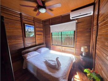 VENTA DE CASA AMUEBLADA, CON PISCINA, ALAJUELA, SAN CARLOS, LA FORTUNA 9508745 in La Fortuna, San Carlos, Alajuela — 115 000 000 ₡ - Photo 5 of 14