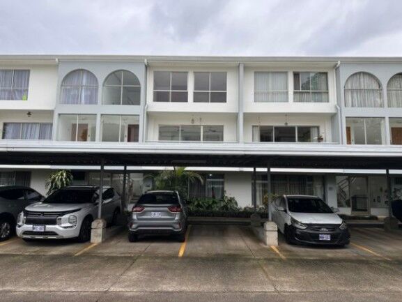 Alquiler de apartamento en Villas Jade, Tibás. RAH 26-805 in Anselmo Llorente, Tibás, San José — $1,200